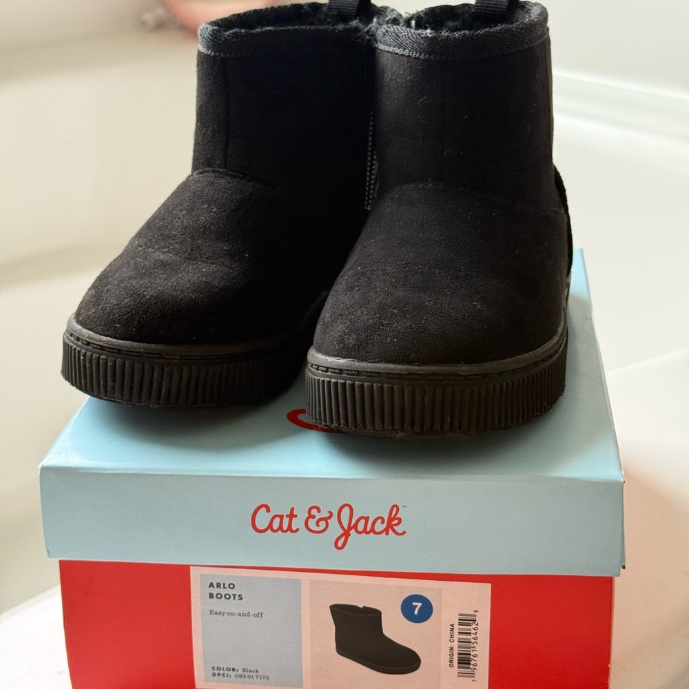 Cat & Jack Black Ugg Boots